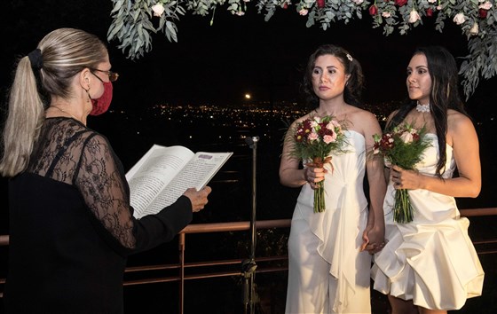 Costa Rica’s Lesbian couple become first same-sex spouses