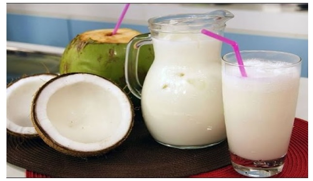 10 Beneficios que obtienes por consumir agua de coco regularmente